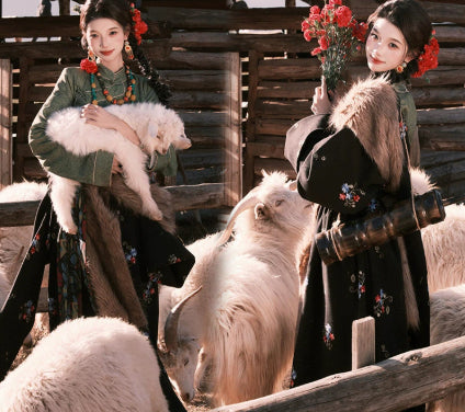 Travel Photography Tourism Photography Ethnic Style Tibetan Clothing