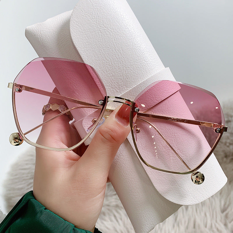 To Make Big Face Thin-looked Elegant Fashion Sunglasses