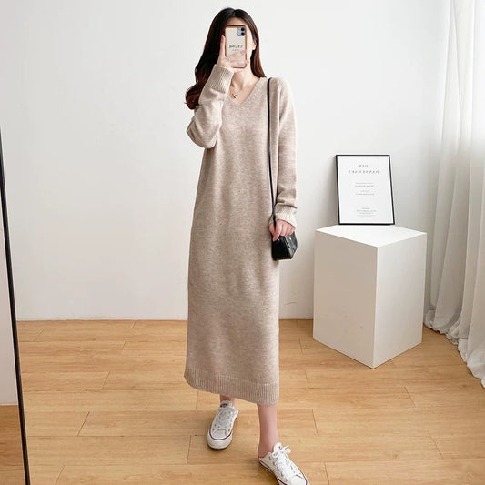 Womens Relaxed Minimalist Knee Length Knit Dress